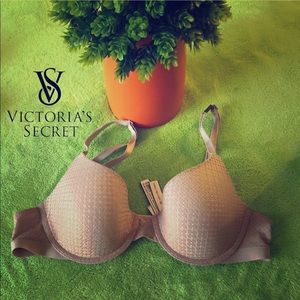 NWT Victoria’s Secret Bra